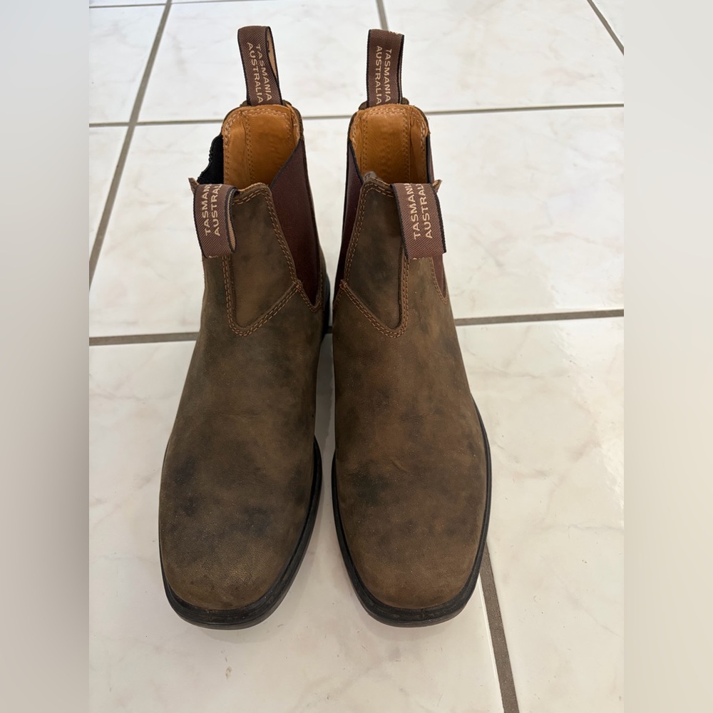 Unisex Blundstone Dress Chelsea Boots Women’s Size 10.5/ Men’s 8.5 Rustic Brown